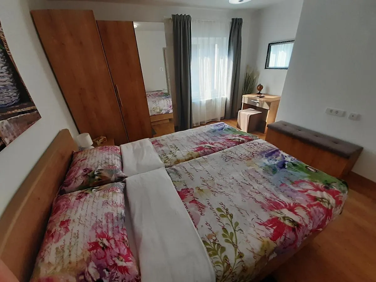 Apartman Ela Donji Rukavac 0*,  Croatia