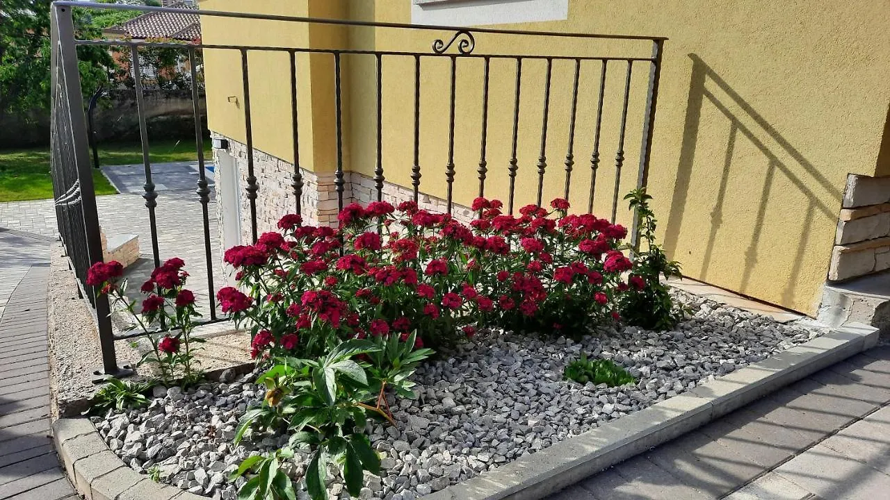 Apartment Apartman Ela Donji Rukavac