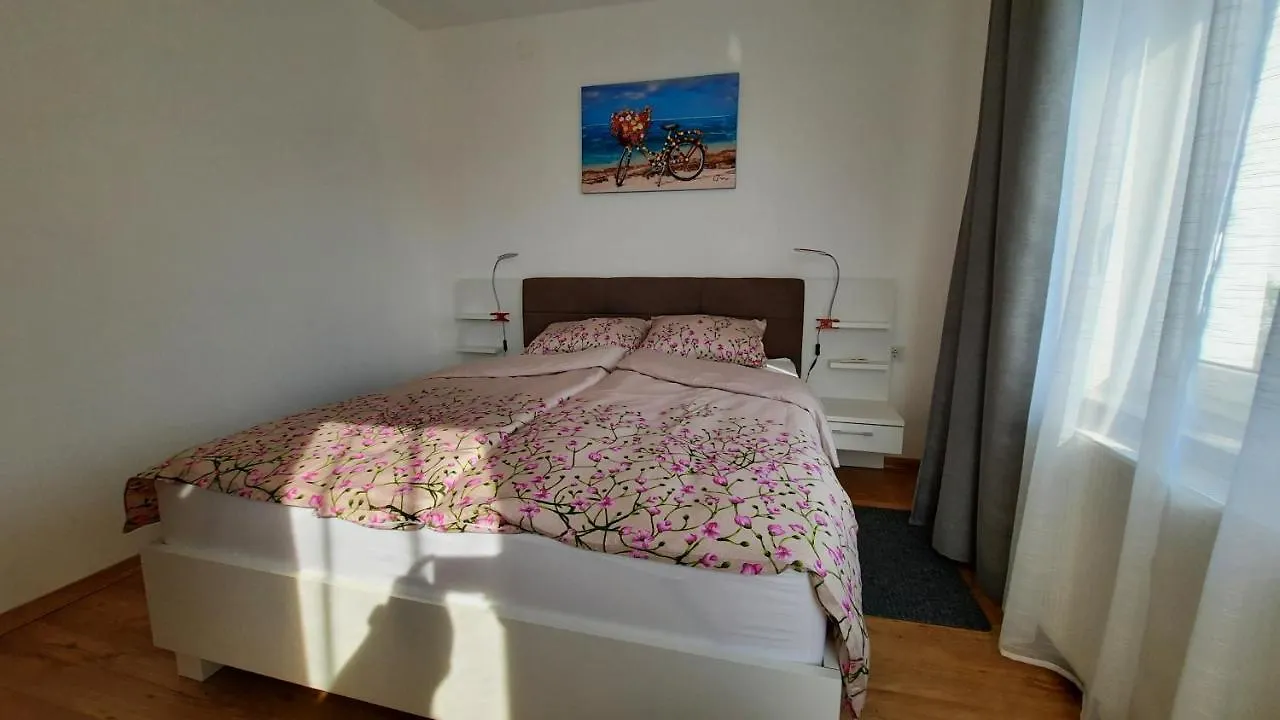 Apartman Ela Donji Rukavac 0*,